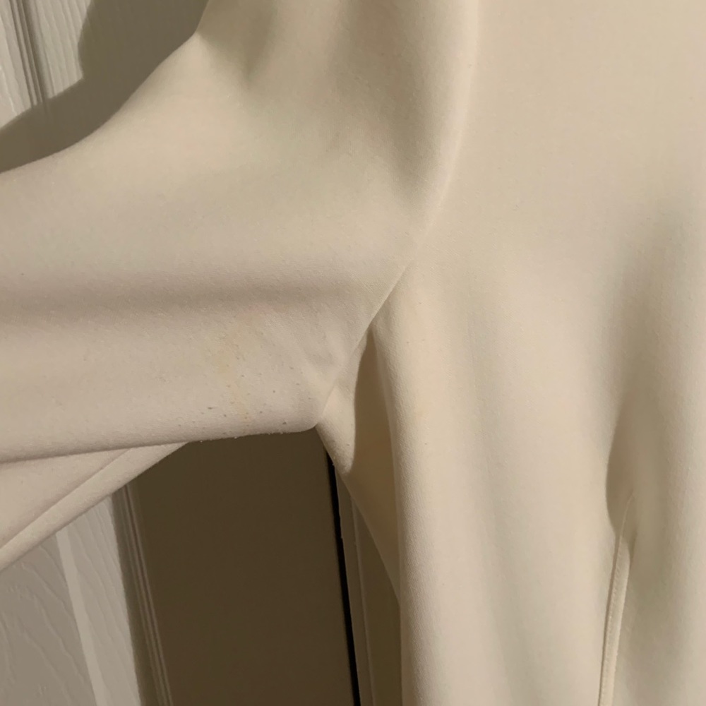 BURBERRY WHITE WINTER DRESS - Picture 4 of 9